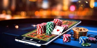 Layar pertandingan M-World Championship di aplikasi gemoy88 dengan statistik tim real-time